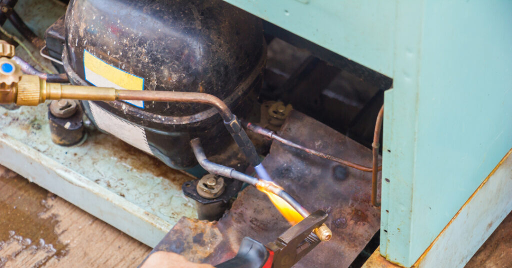Assistência Técnica Midea em Manaus | Autorizada em Manaus reparo de compressor